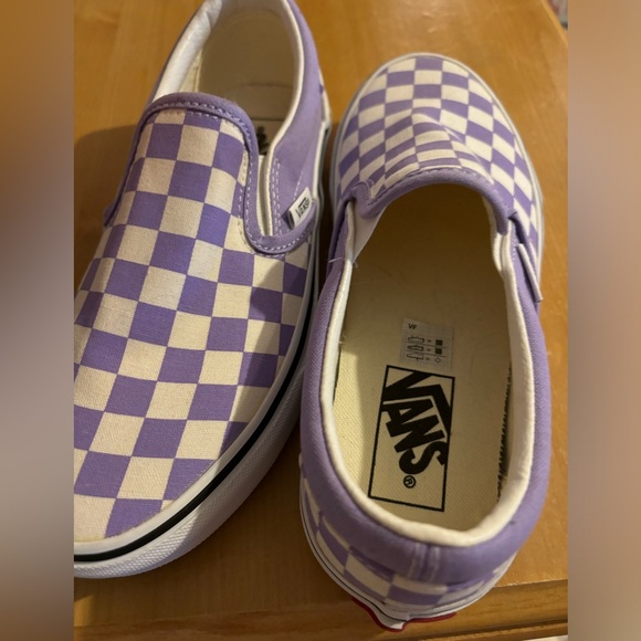 Classic slip on Vans, size 4.5 in men’s/6 in women’s. - Picture 2 of 3